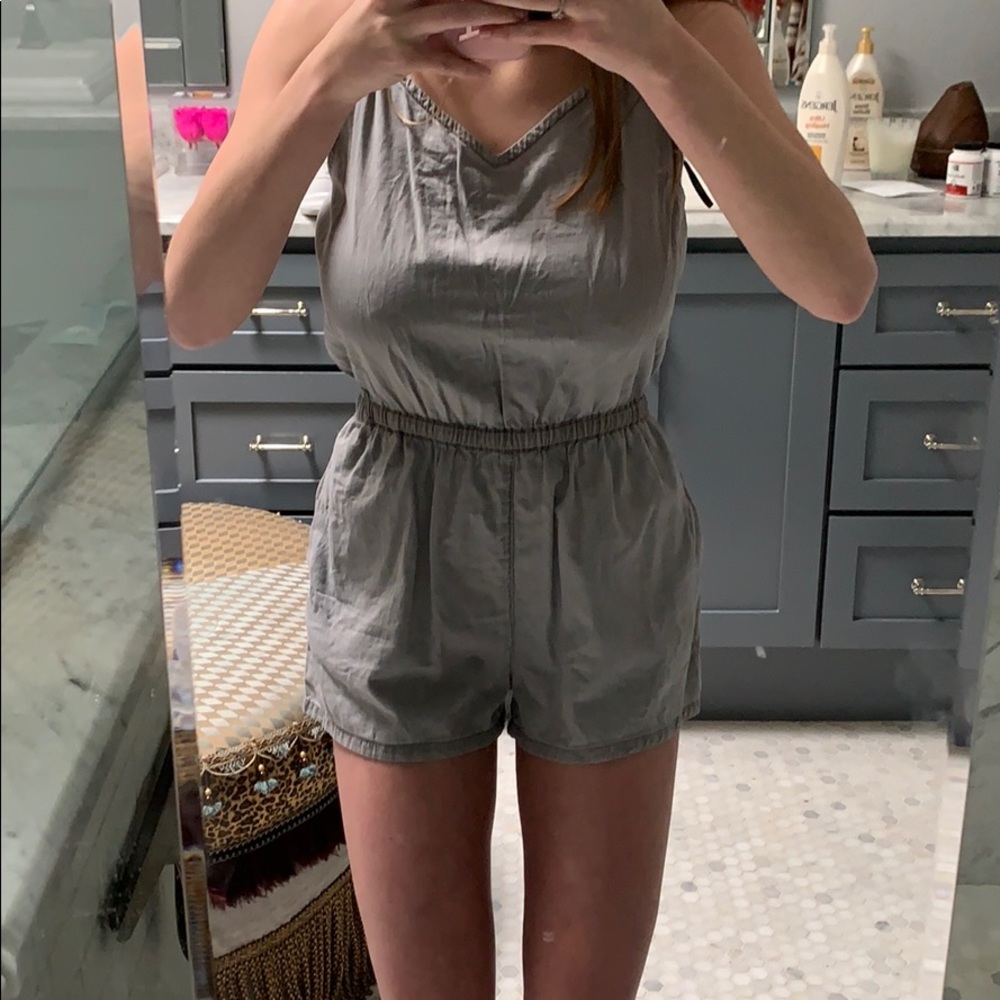 Woman’s/Girls Romper - Picture 4 of 8